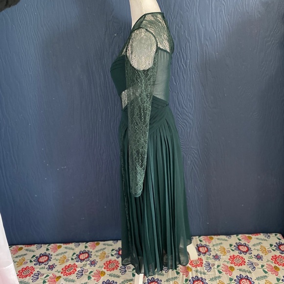 Asos Pleated Midi Dress Size 2 Sheer Green Lace - Picture 4 of 7